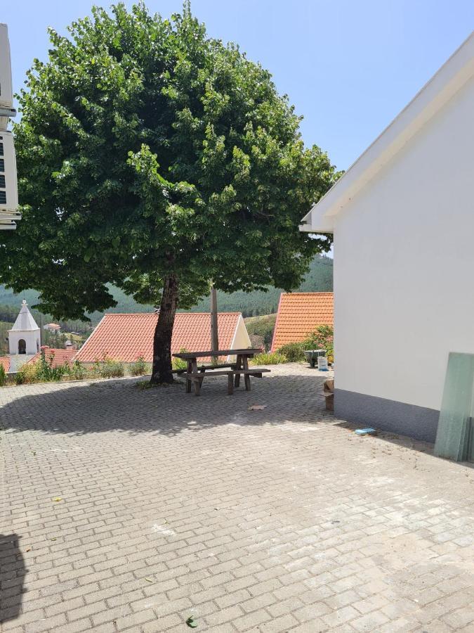 팜필료자 다 세하 Casas Da Escola - "A Escola" - Meas 빌라 외부 사진