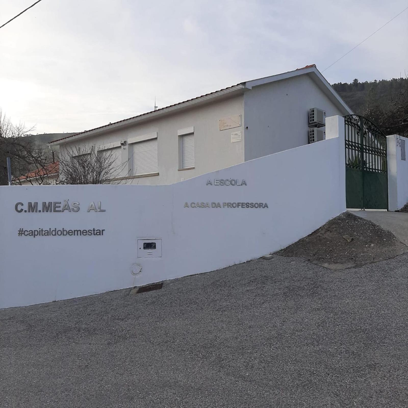 팜필료자 다 세하 Casas Da Escola - "A Escola" - Meas 빌라 외부 사진